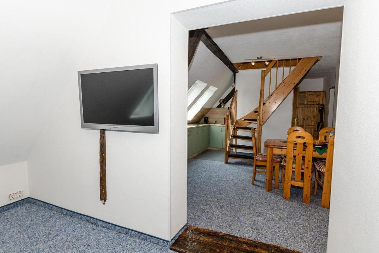 Ferienwohnung-Auf-Ruegen-Fuer-3-Erwachsene-Und-1-Kind-In-Schaprode-Zi6 エクステリア 写真