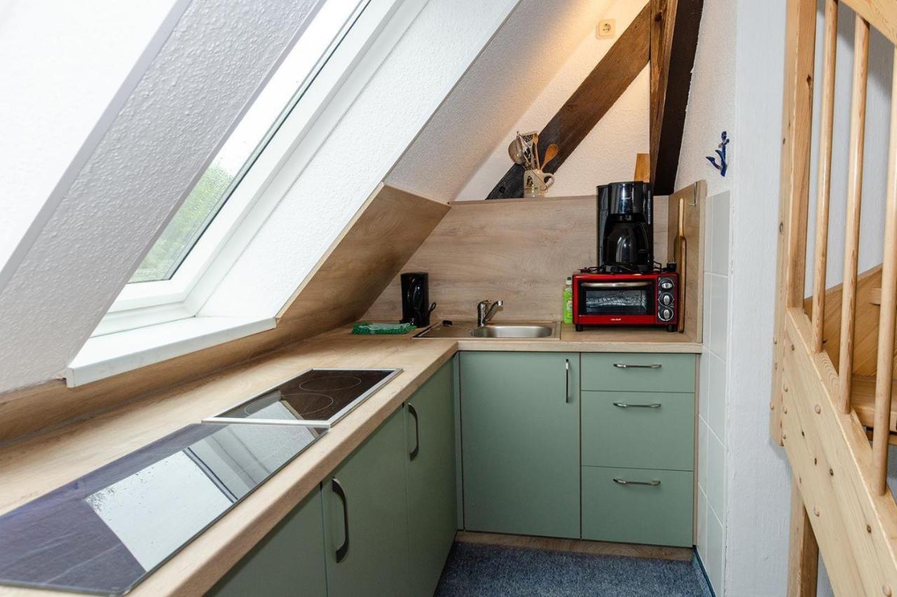 Ferienwohnung-Auf-Ruegen-Fuer-3-Erwachsene-Und-1-Kind-In-Schaprode-Zi6 エクステリア 写真